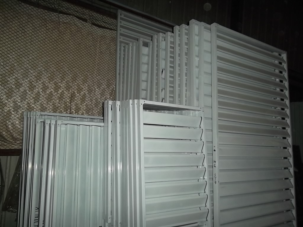 鋅鋼百葉窗批發(fā).jpg